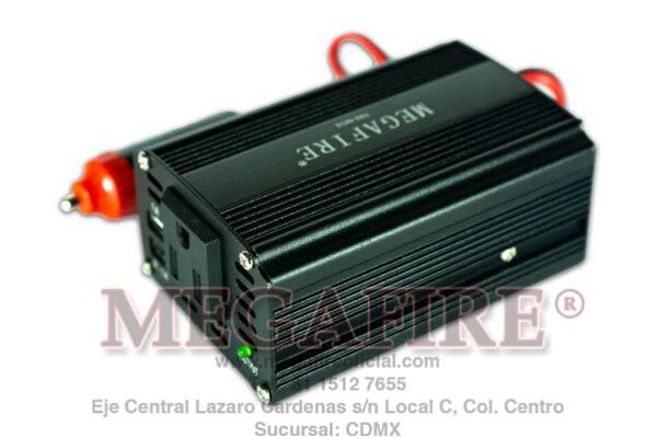 Convertidor de corriente para carro - entrada USB y trifásica